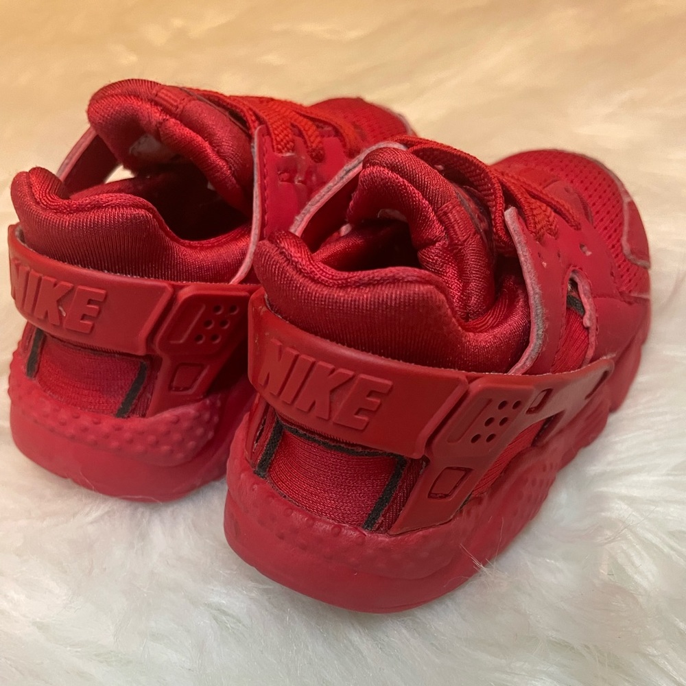 Nike Huarache Size- 6c